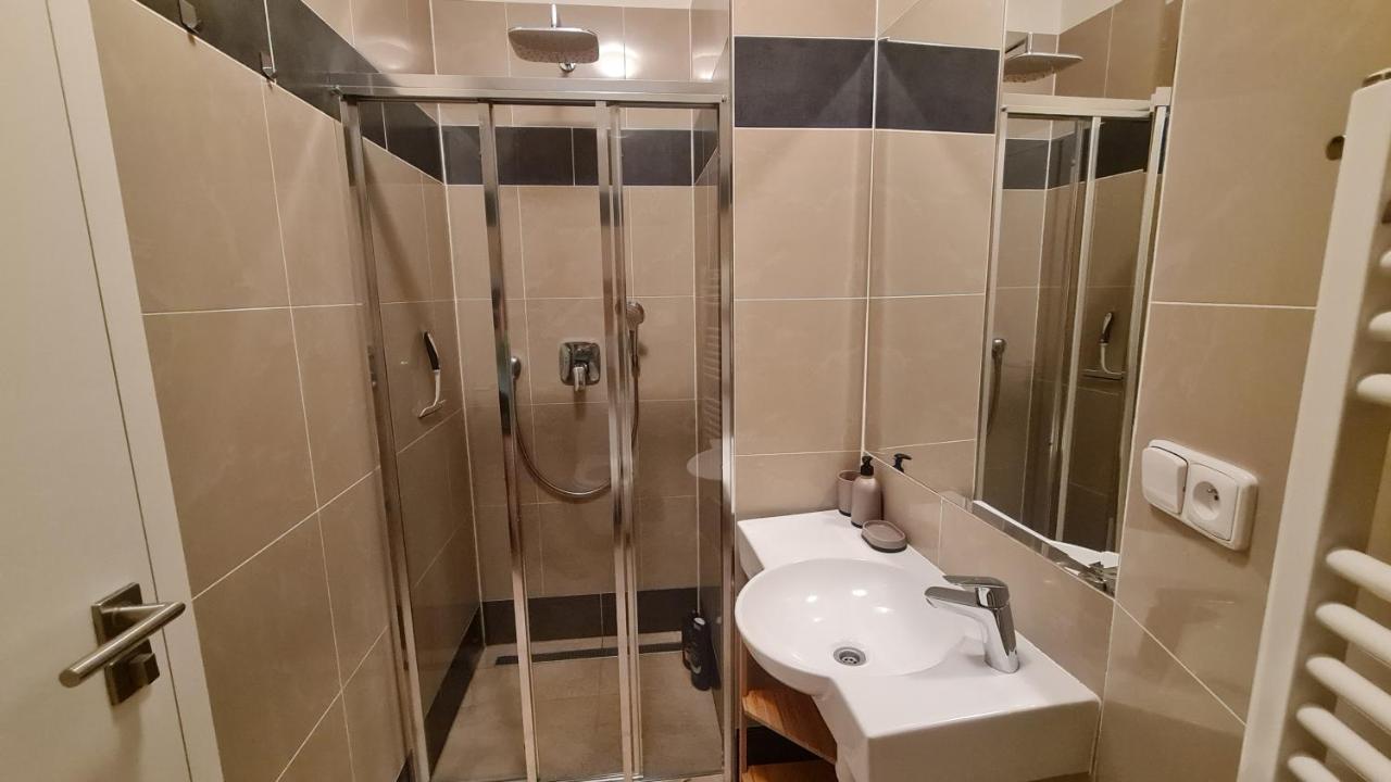 Apartment Near Congress Centre I. Praha Bagian luar foto
